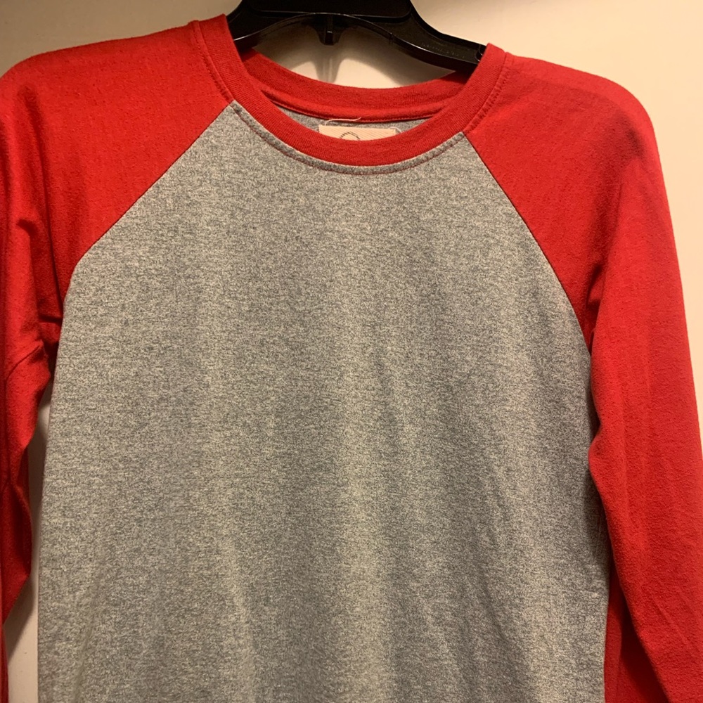 Long sleeve boys raglan t-shirt